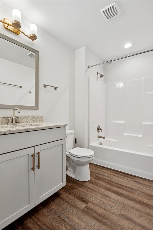 Building Photo - Available Immediately – 4 Bedroom, 2.5 Bat...