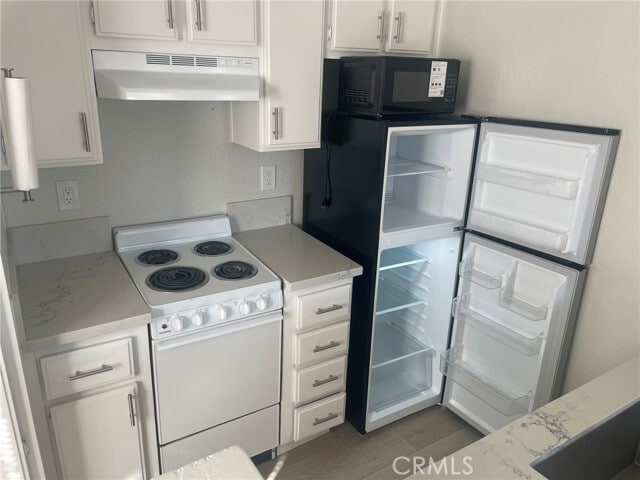 Building Photo - 3703 S Country Oaks Loop