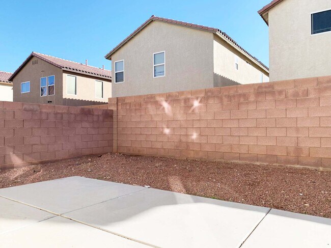 Building Photo - 6323 Alpine Tree Ave