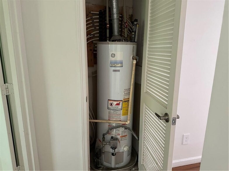 Building Photo - 1271 Vintage Pointe Dr