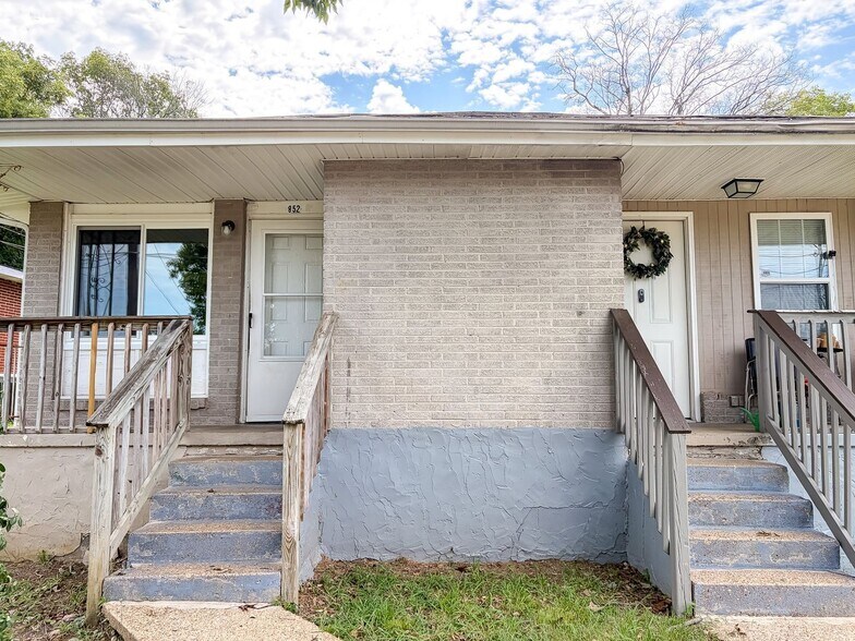 Building Photo - 852 Arlington Ave
