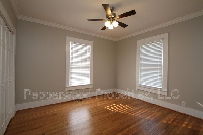 Building Photo - 235 S Hampton Dr