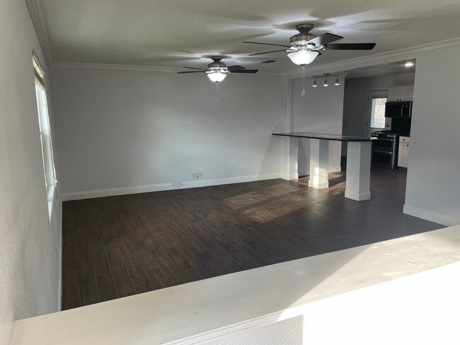 Building Photo - 7303 Carol Dr