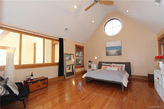 Building Photo - 114 Mt Pleasant Ave