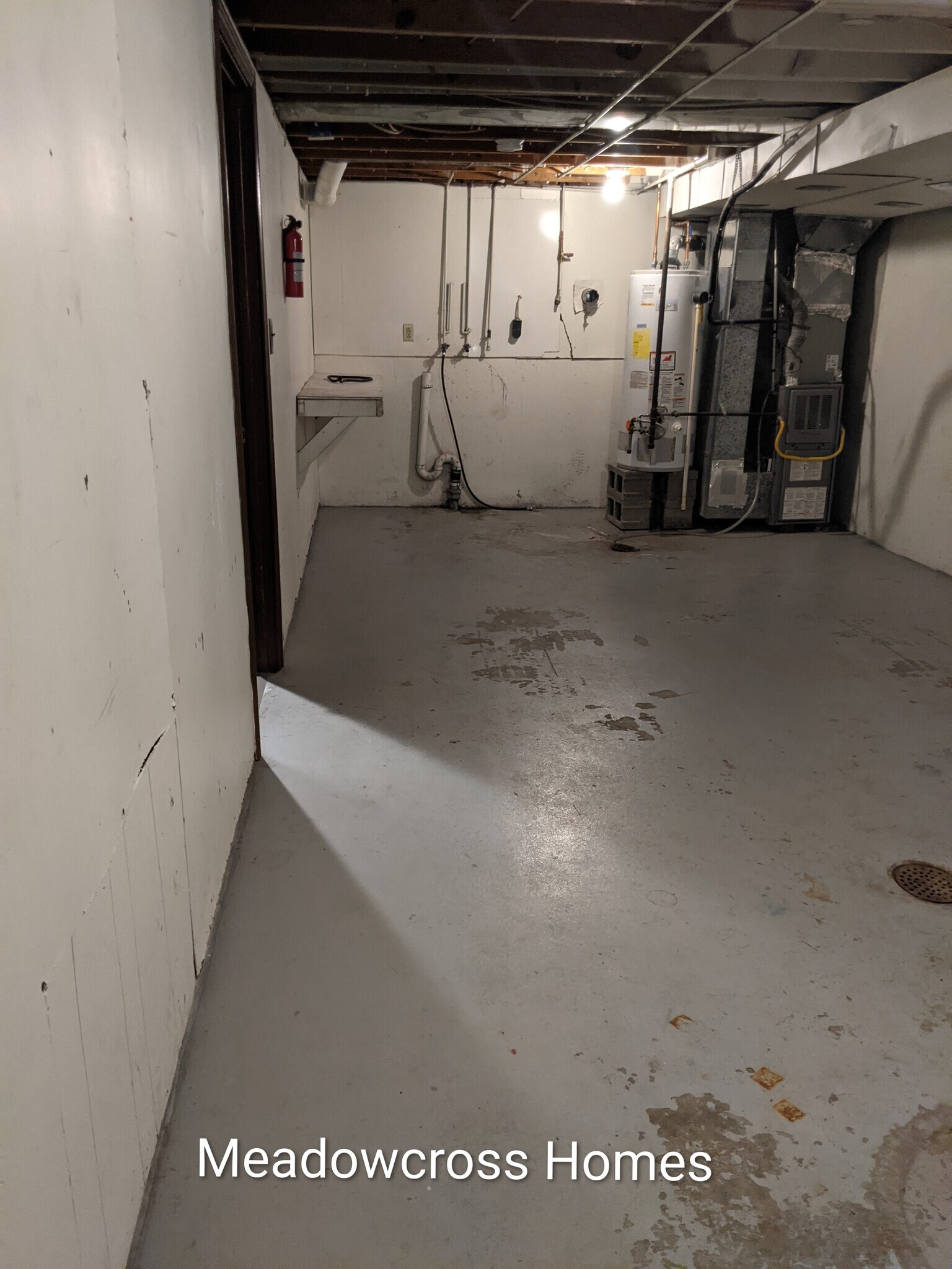 Building Photo - 2906 N River Ter