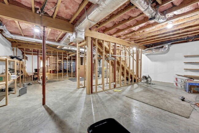 Building Photo - 4276 N Woodstock Dr