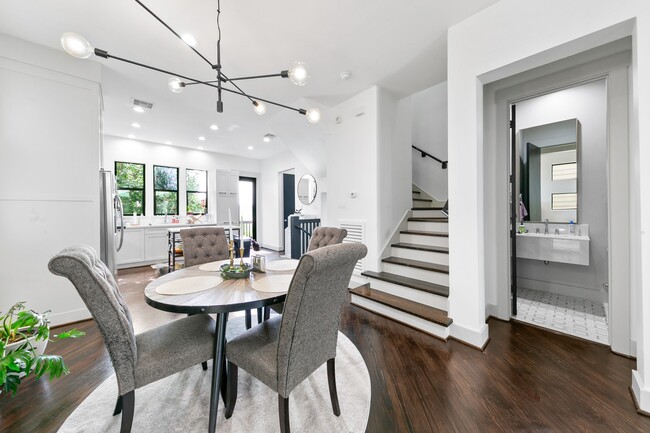 Building Photo - 1807 Dart St