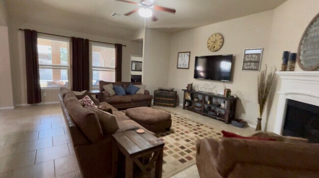 Building Photo - 12643 Jamestown Crossing Ln