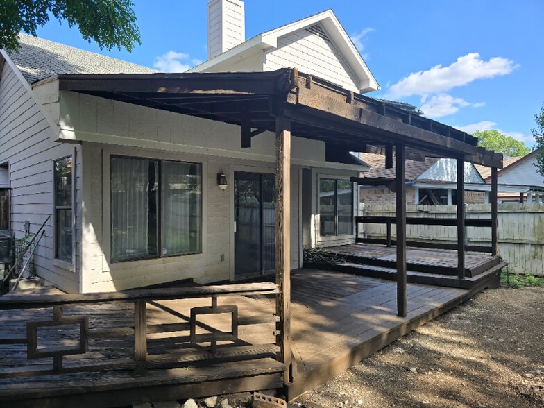 Building Photo - 919 Gable Ave