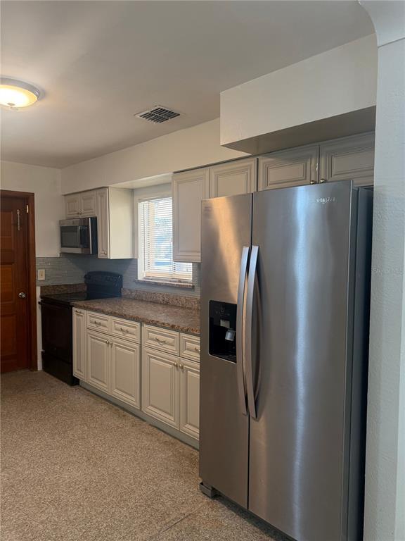 Building Photo - 206 Robin Rd