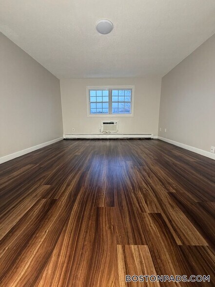 Building Photo - 345 Hildreth St