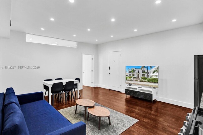 Building Photo - 1656 Polk St