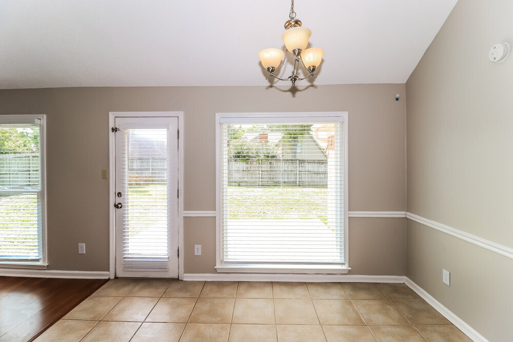 Building Photo - 1965 Abbott Cove