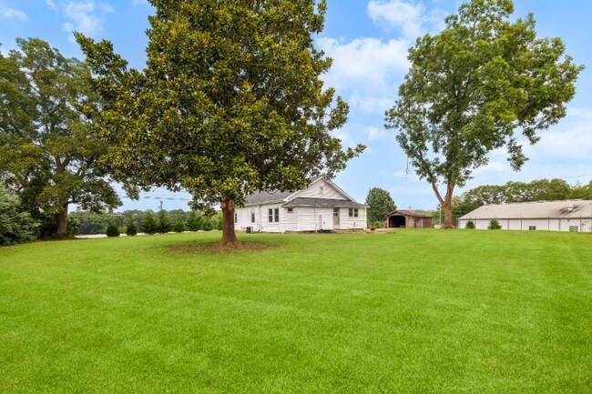 Building Photo - 2811 Locust Hill Rd