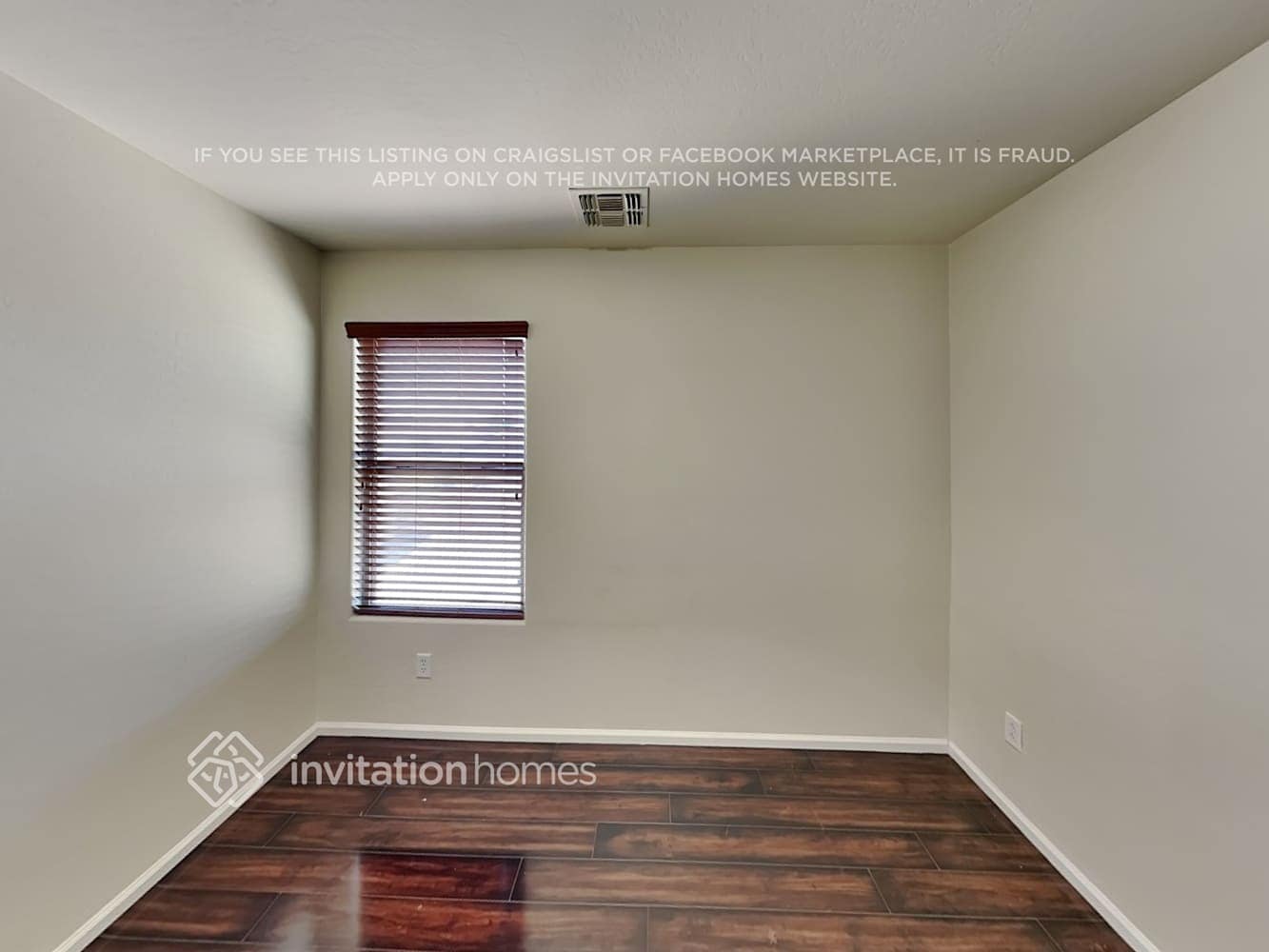 Building Photo - 1374 Matthews Dr