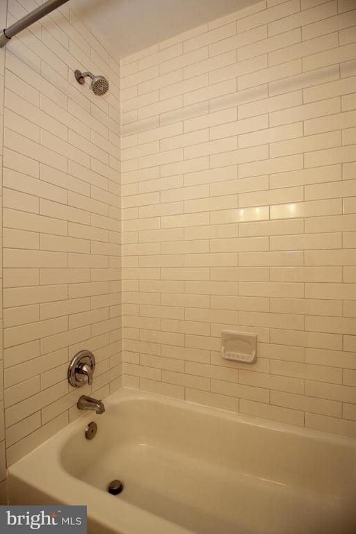 Building Photo - 436 N Park Dr