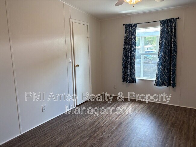 Building Photo - 3515 Zephyr Ln