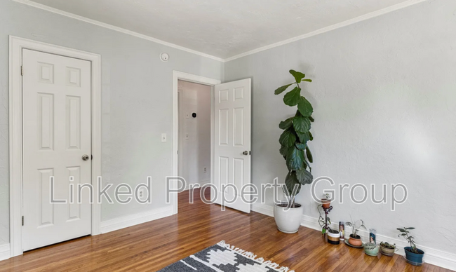 Building Photo - 1235 S Atlanta Pl