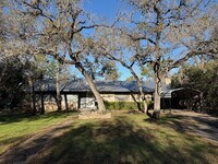 Building Photo - Charming Hill Country Home • Spacious Layout • Lake Travis Lifestyle