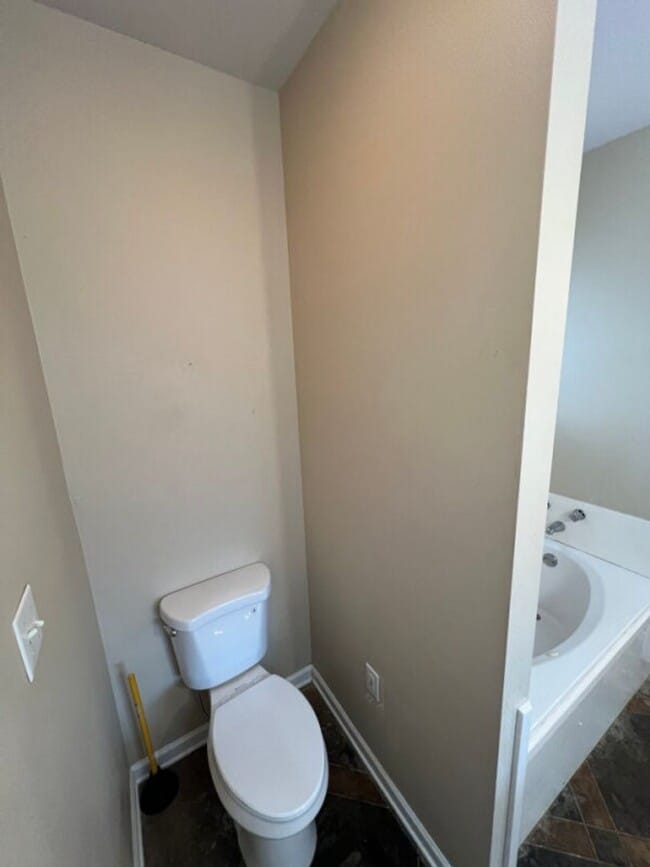 Building Photo - Beautiful 3BR Home in Sought-After Beau Pré off River Rd – Open Floor Plan & Fenced Yard!