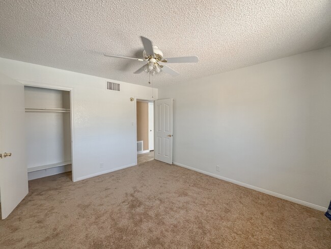 Building Photo - 4620 Nolan Ln