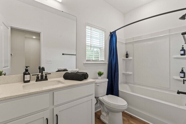 Building Photo - 8021 Brightside Dr