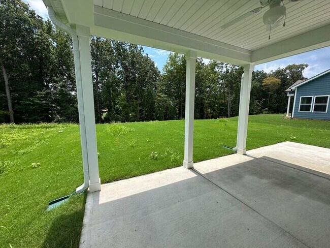 Building Photo - NEW CONSTRUCTION 4BD/2.5 Home in Stonebrid...