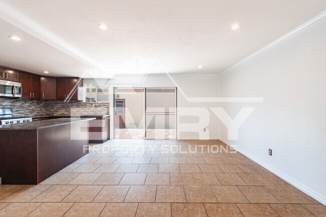 Building Photo - 9781 Karmont Ave
