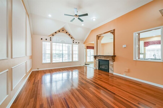 Building Photo - 4003 Bountiful Crest Ln