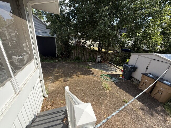 Building Photo - Single-Level 2 Bed, 2 Bath Duplex Near Percy Priest Lake with Lawn Care Included