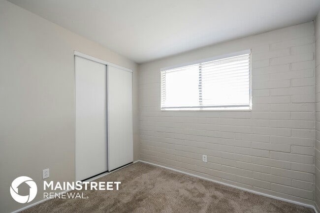 Building Photo - 7060 S Cabot Pl