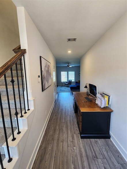 Building Photo - 10603 Whitejacket