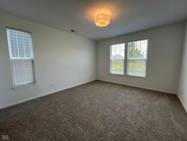 Building Photo - 9275 Loyola Wy