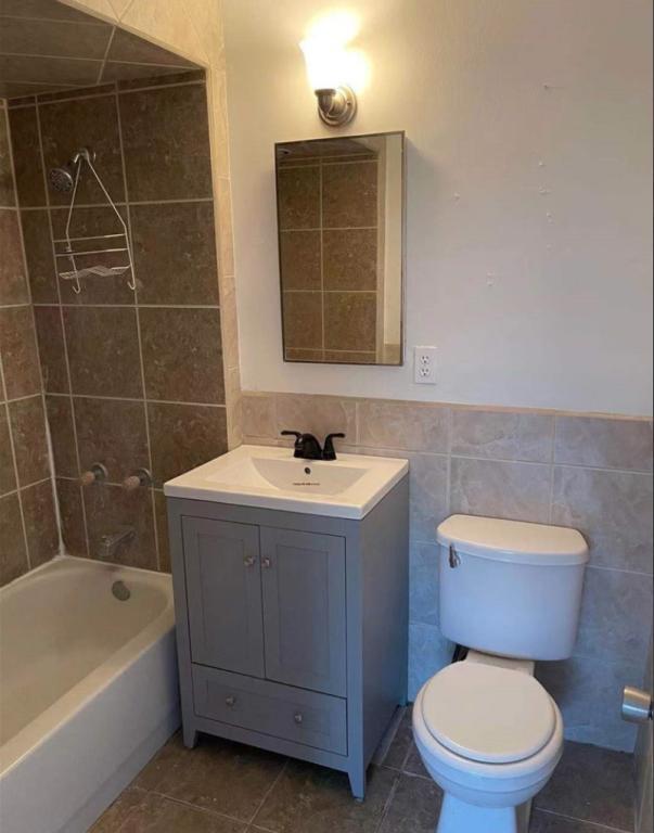 Building Photo - 45428 Raysack Ave