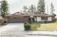 Building Photo - 183 S Starflower St