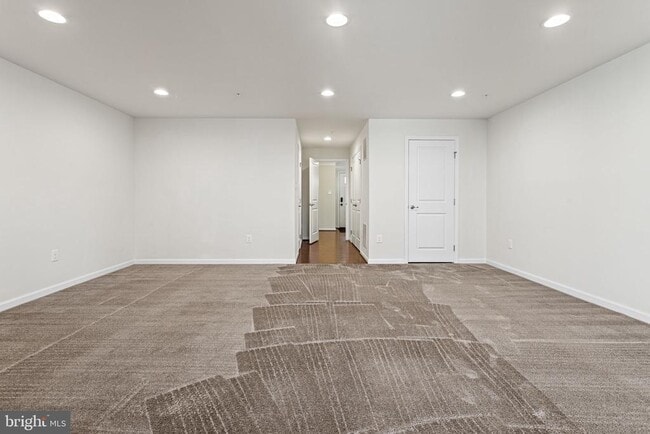 Building Photo - 6405 Walcott Ln