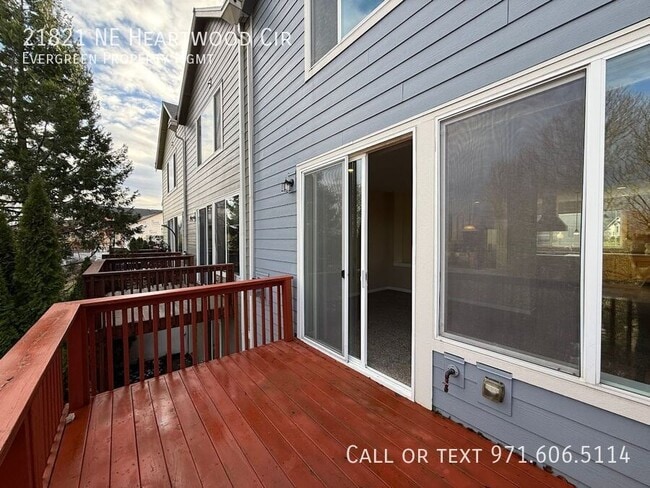 Building Photo - 21821 NE Heartwood Cir