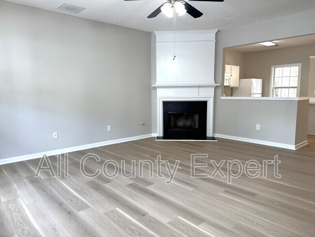 Building Photo - 4123 Howell Park Rd