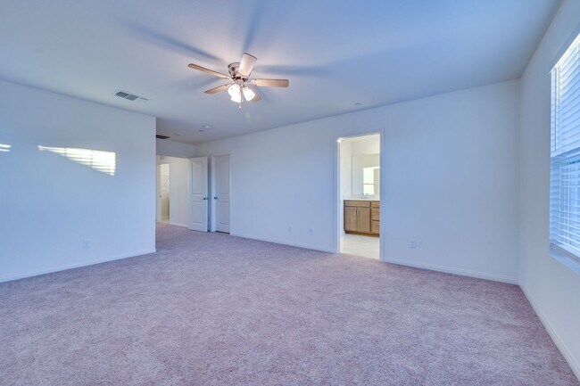 Building Photo - New House!!! Inspirada!!! Across from future Community Pool/Park!!! Tankless water heater!!