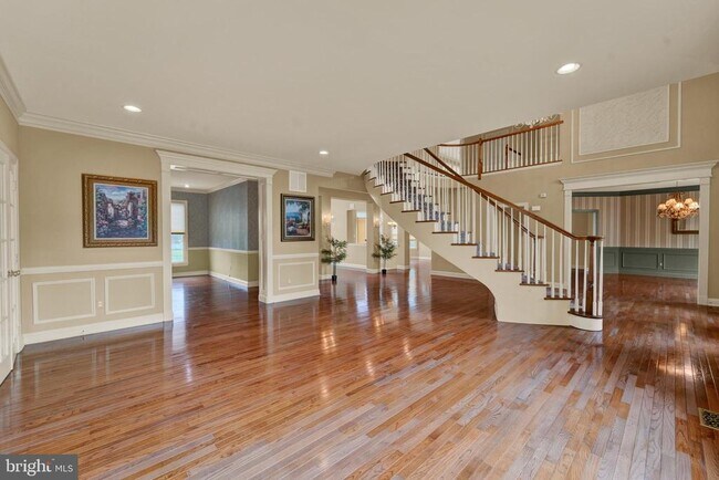 Building Photo - 19 Meadowlark Dr