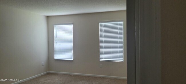 Building Photo - 894 Observatory Pkwy