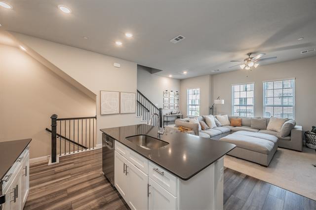 Building Photo - 4160 Wetstone Ln