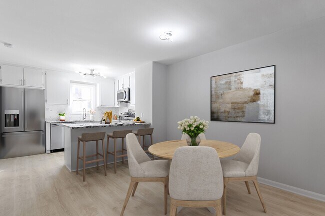 Building Photo - Gorgeous, Newly Renovated Townhome
