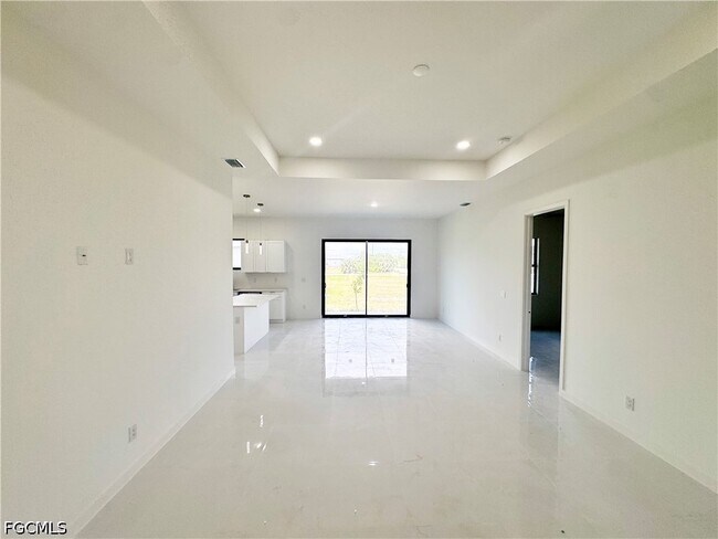 Building Photo - 4113 NW 34th Ln