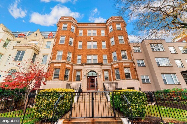 Building Photo - 2535 13th St NW