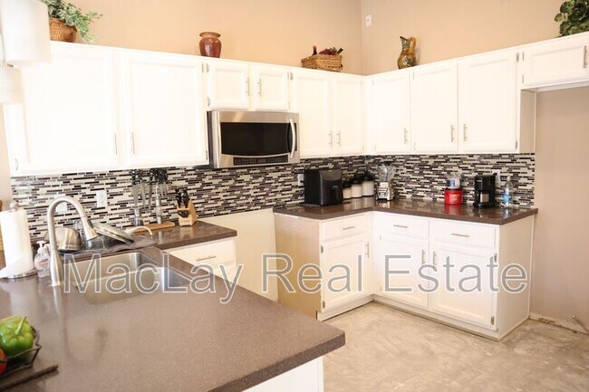 Building Photo - 4287 E Cassia Way