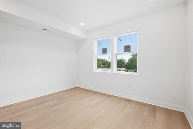 Building Photo - 2506 N 12th St