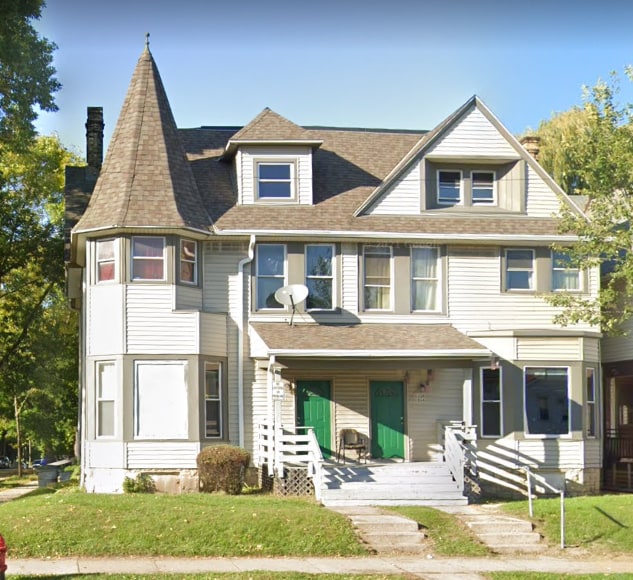 Building Photo - 2334 W National Ave