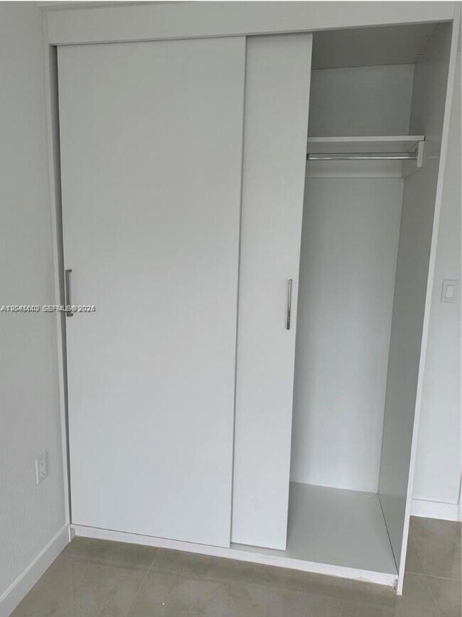 Building Photo - 26114 SW 146th Ct