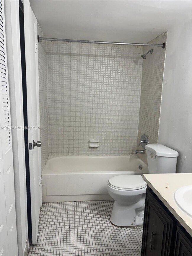 Building Photo - 486 NW 165th St